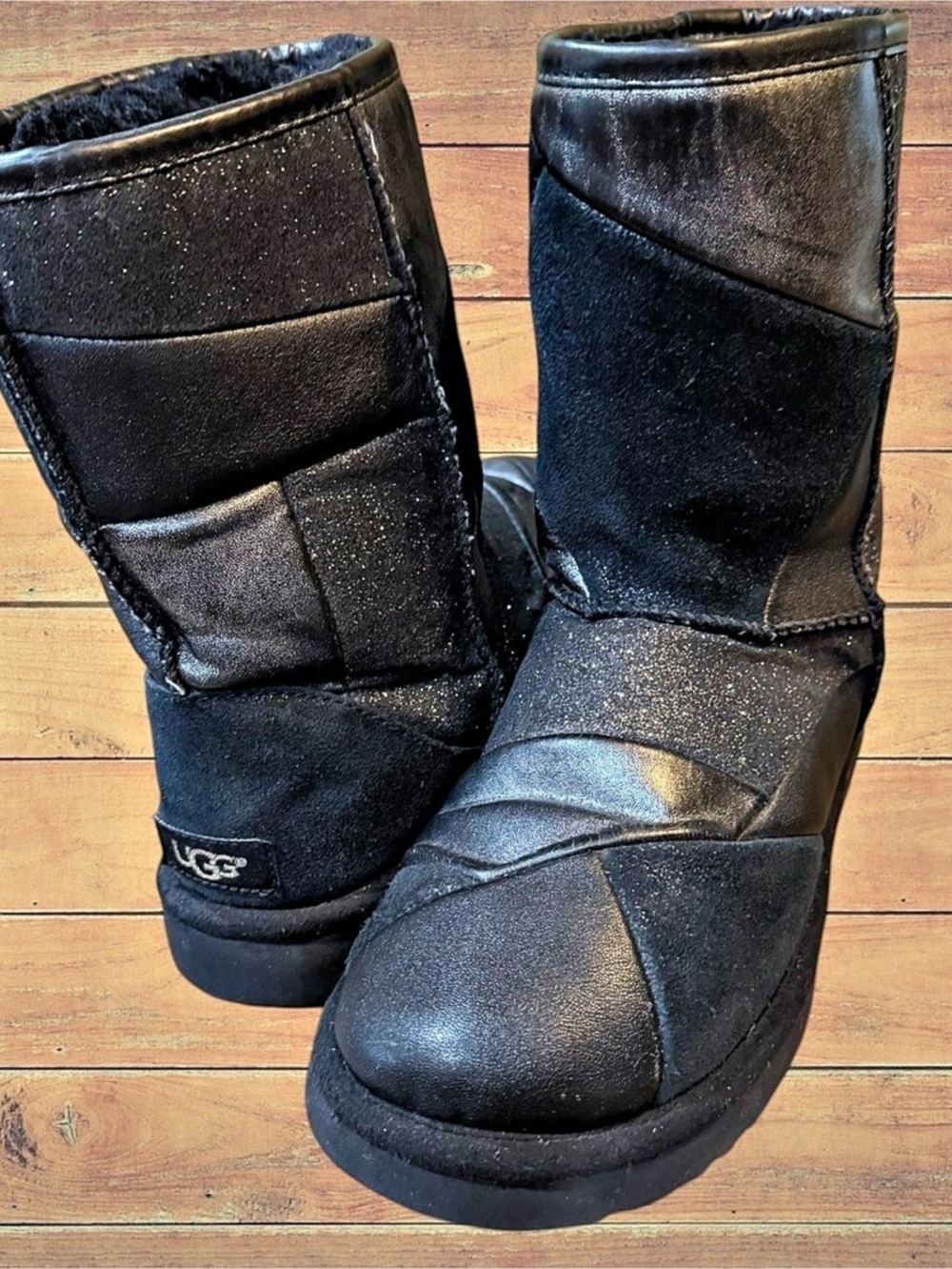 UGG Classic Short Black Glitter Patchwork Suede Leather Boots Size 8 GUC - Picture 8 of 16